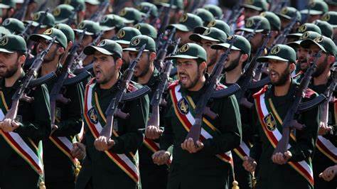 الحرس الثوري الإيراني محذرا جنود الاحتلال.. "ستحرق النار من أشعلها"